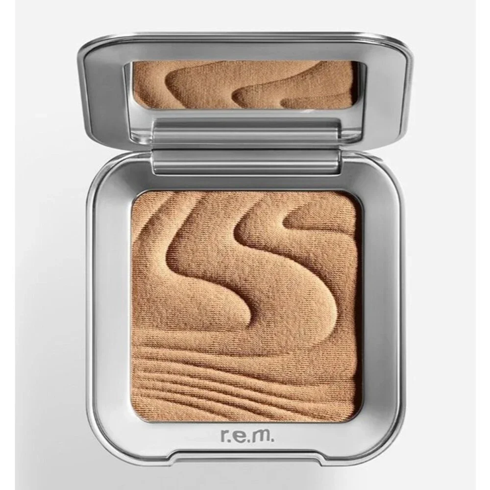 r.e.m. beauty hypernova satin matte bronzer Send 2 Voicemail BNIB